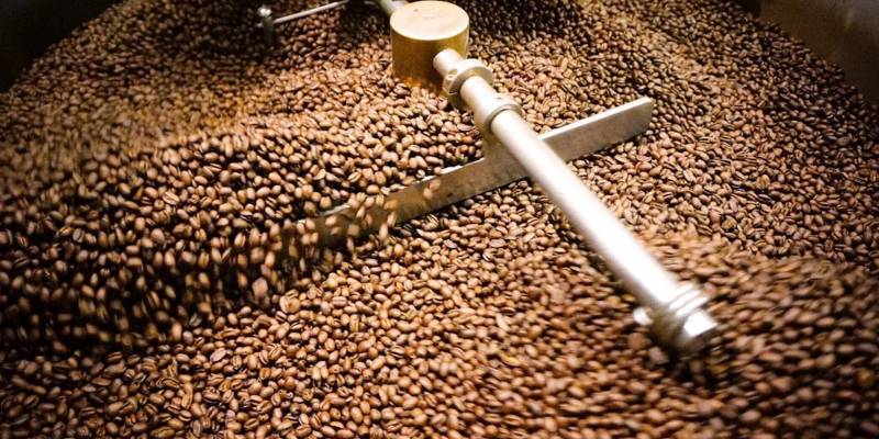 Coffee Bean Roasting 101: Choosing the Right Roast for Your Taste