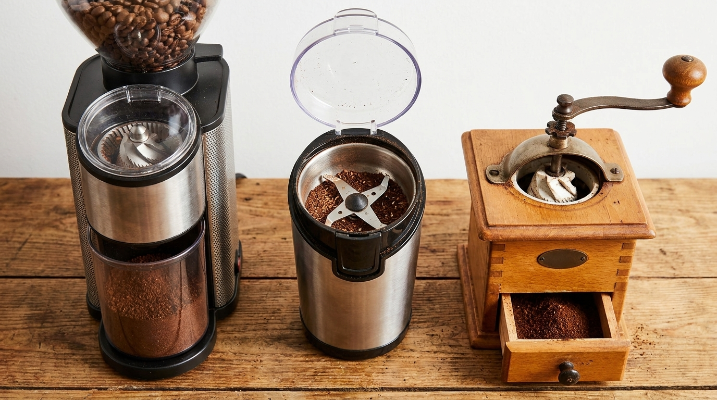 How to Grind Coffee Beans Methods, Grind Sizes, and Tools Explained